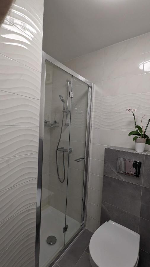 Olea Apartments Пиран Экстерьер фото