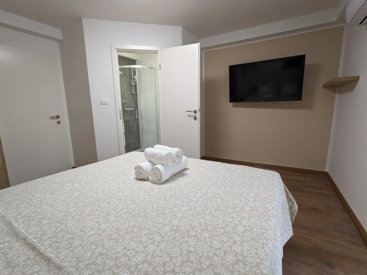 Olea Apartments Пиран Экстерьер фото