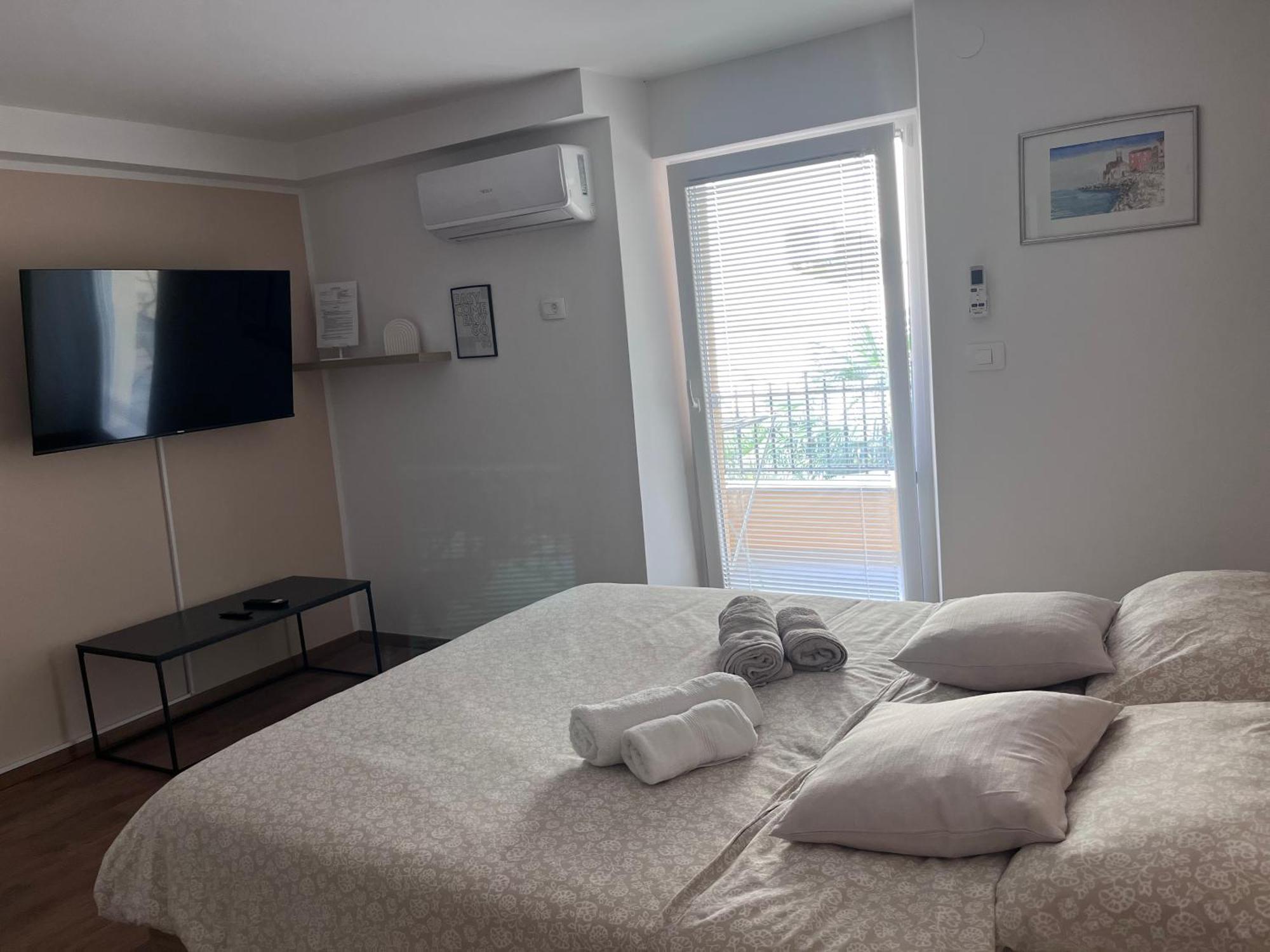 Olea Apartments Пиран Экстерьер фото
