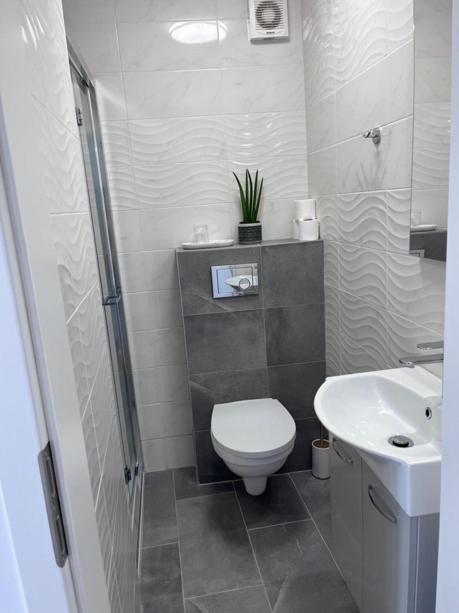 Olea Apartments Пиран Экстерьер фото